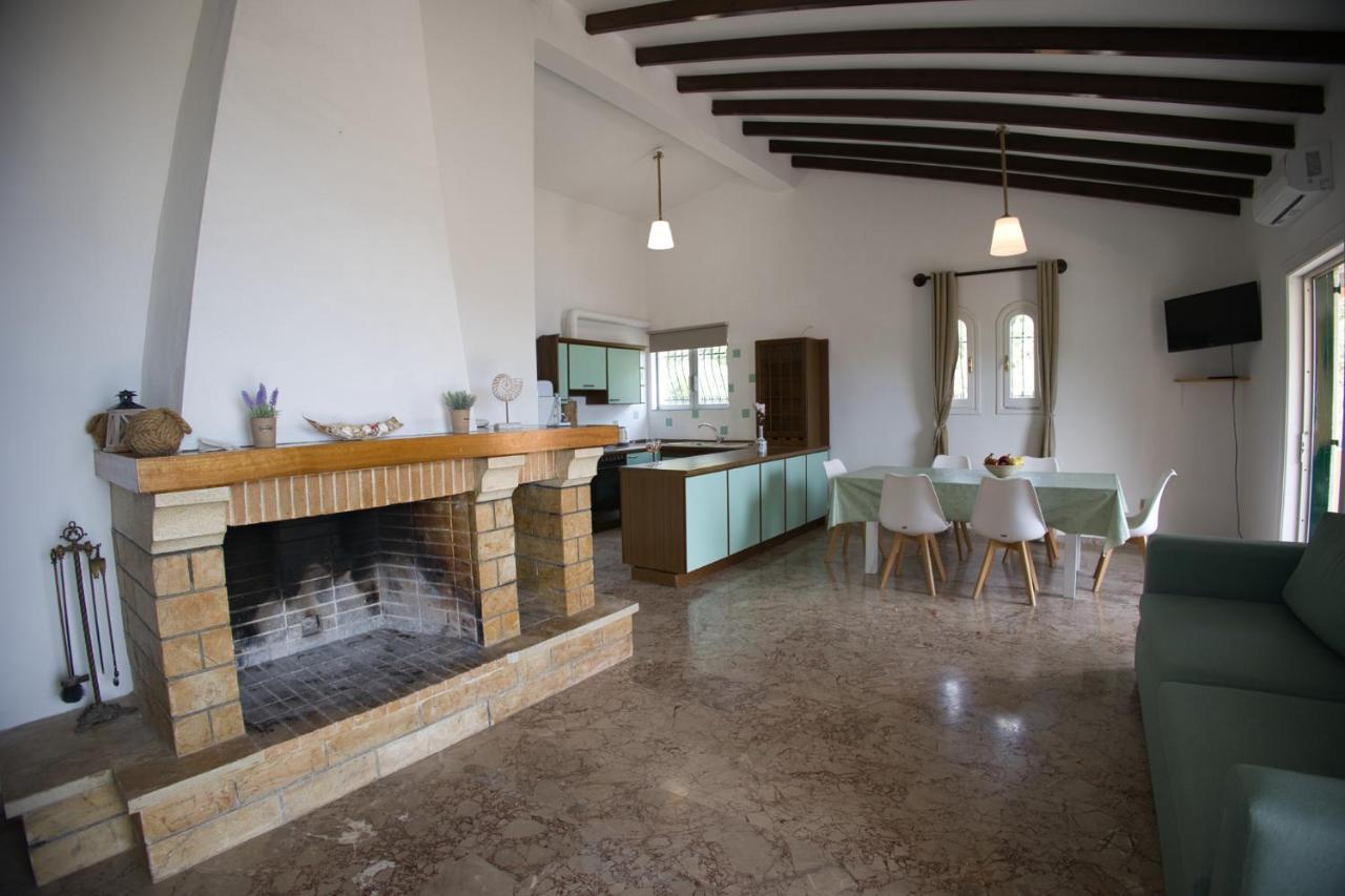 Silent Bay Apartments Katávolos 외부 사진